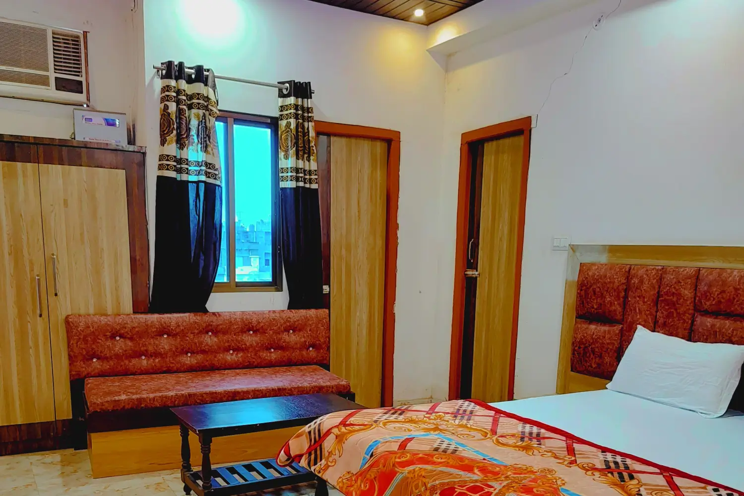 Fabhotel Elegance