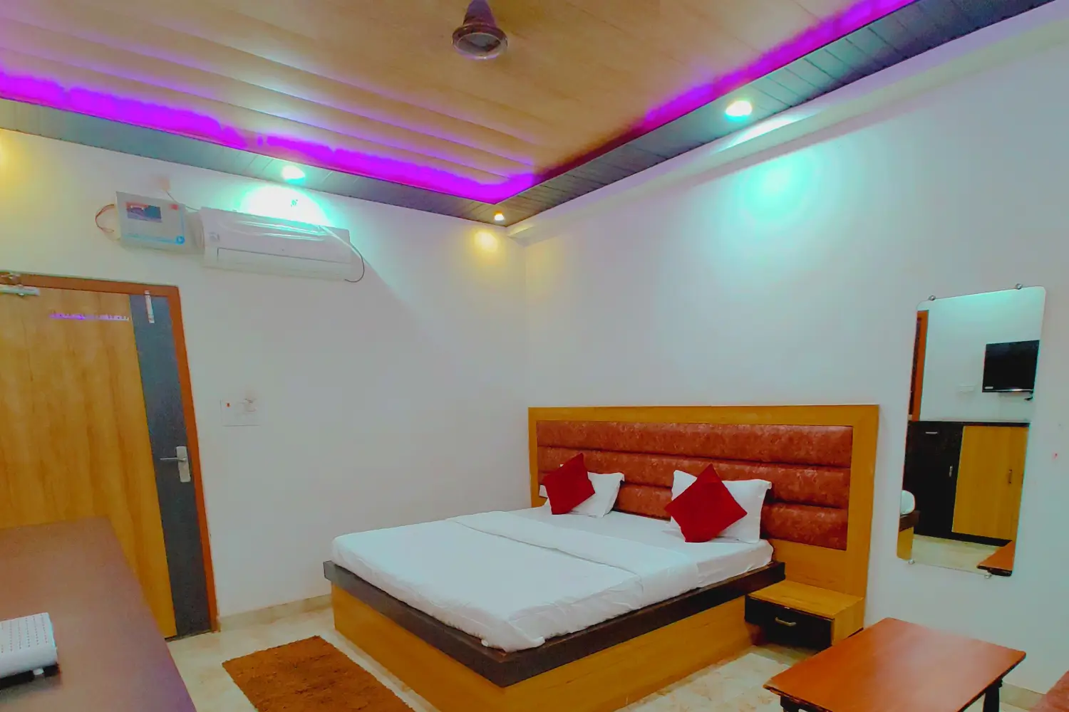 Fabhotel Elegance