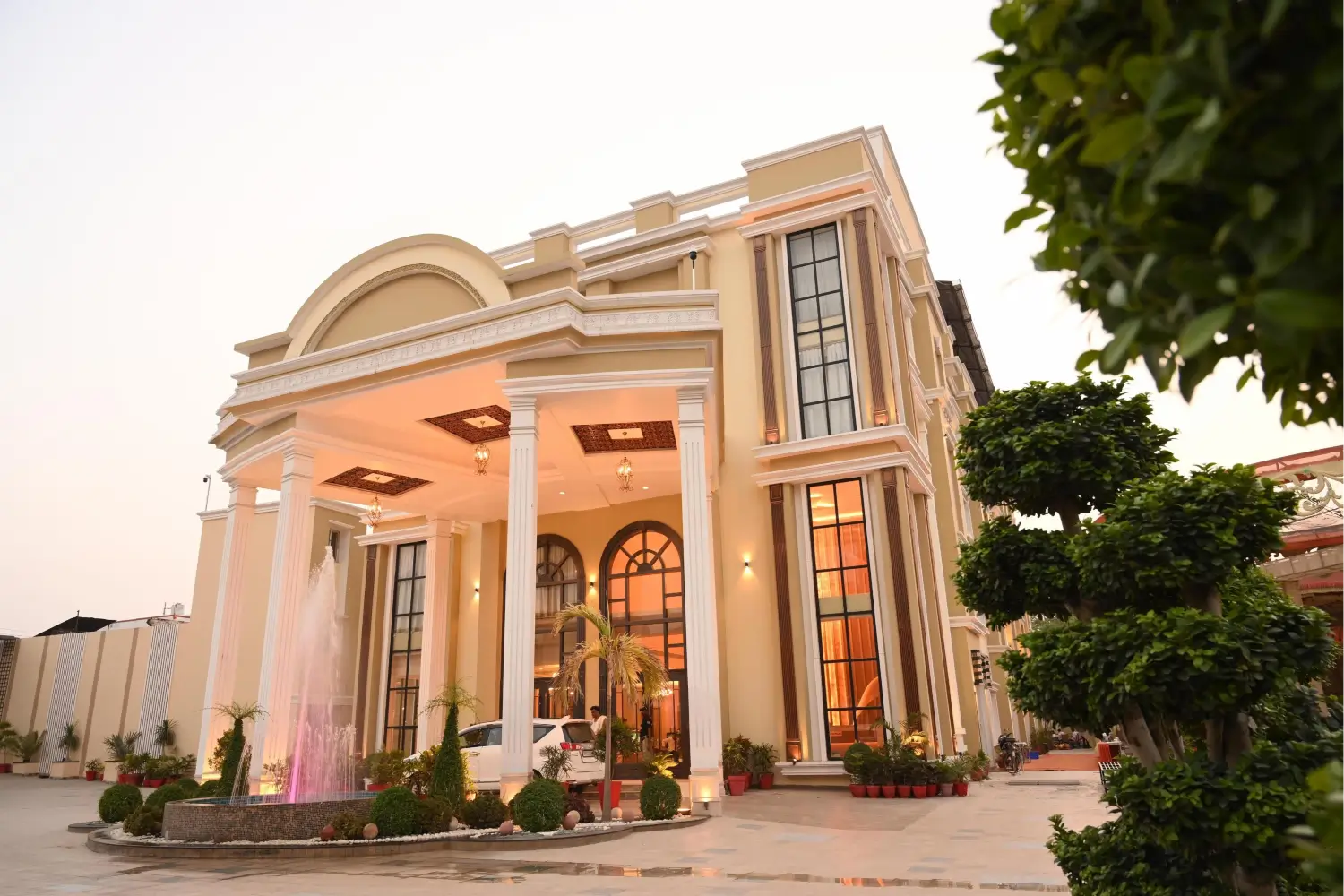 Krinoscco Hotel Ayodhya