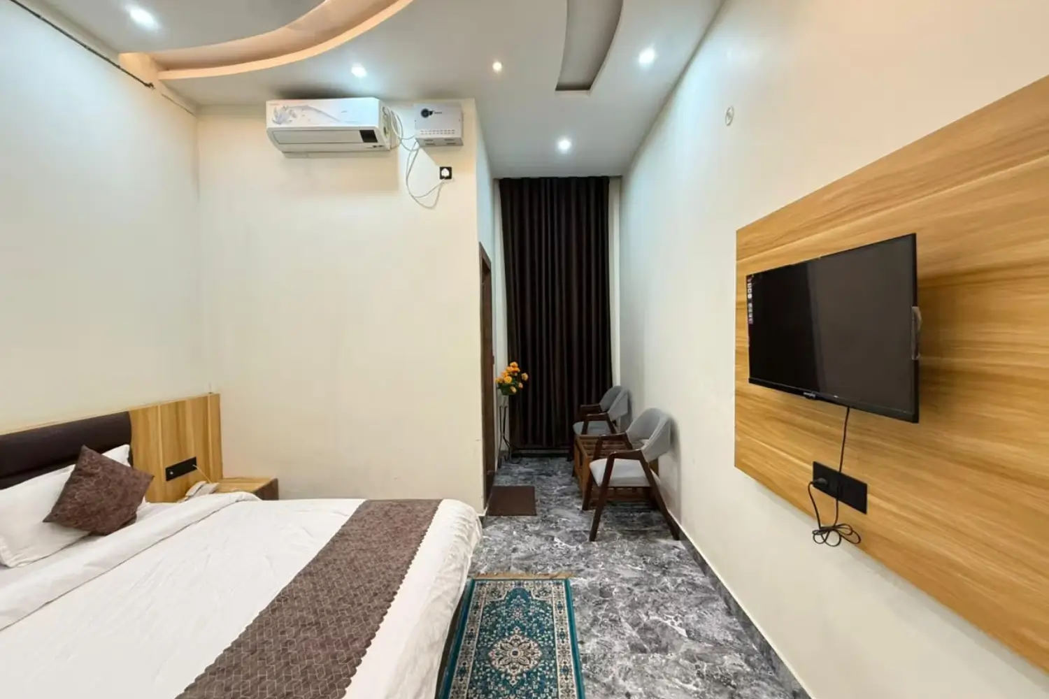 JB Square Resort and Lawn Ayodhya
