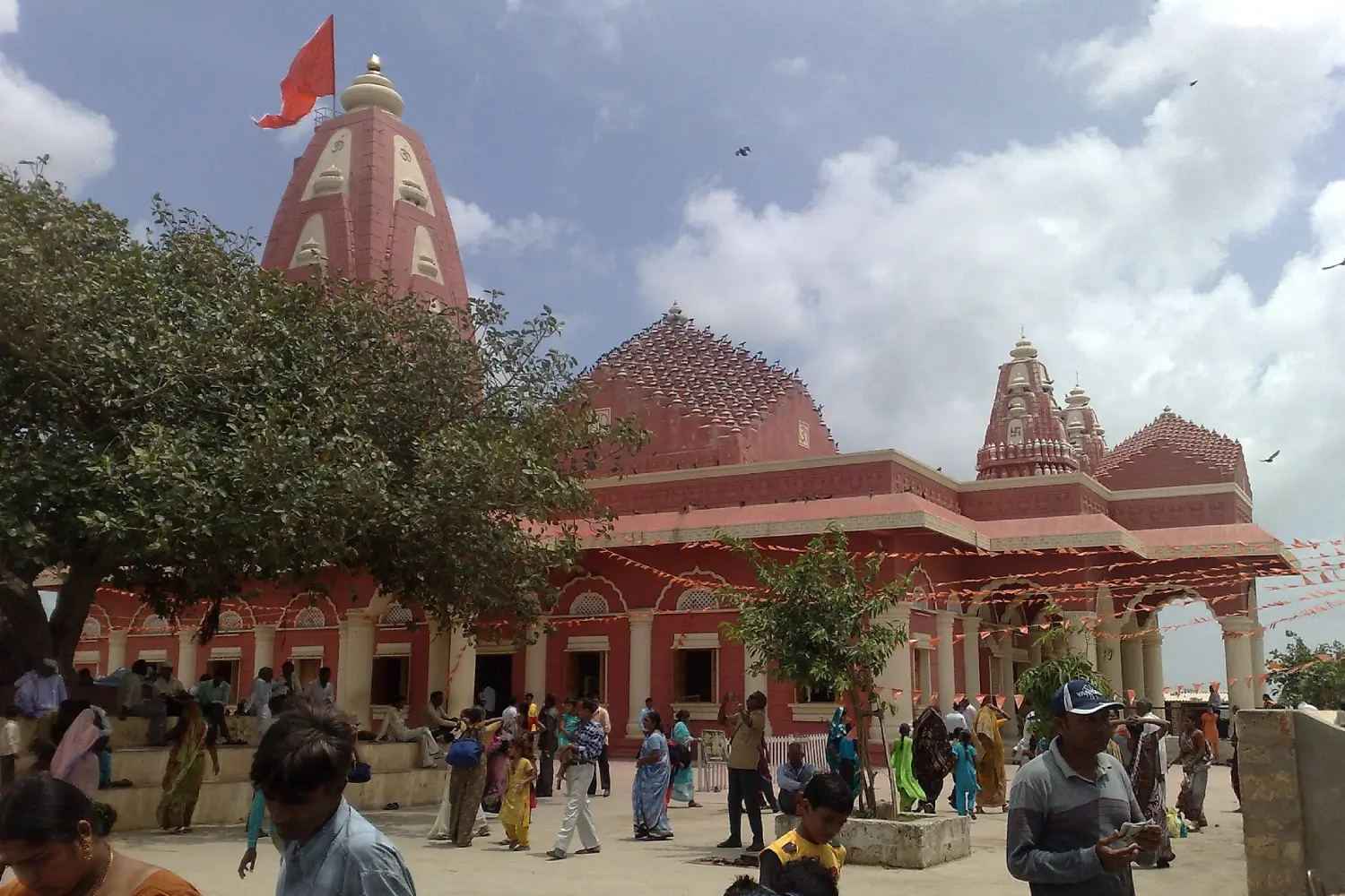 Nageshwarnath Temple